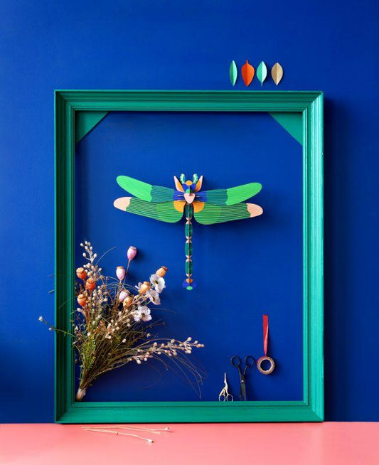 Insecto Grande Giant Dragonfly green