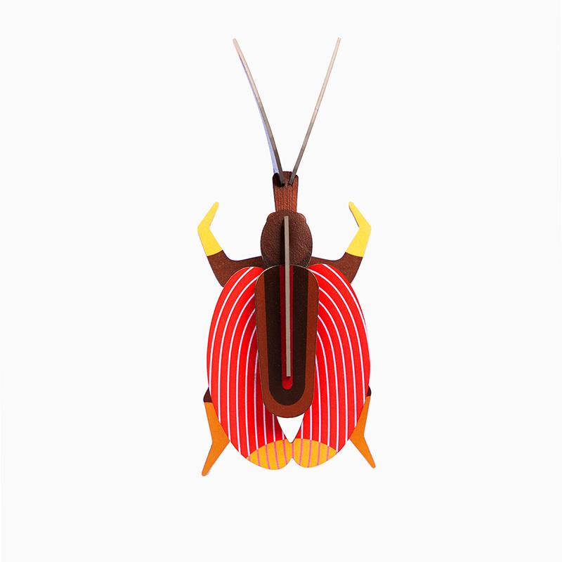 Pequeño Insecto -  Violin Beetle