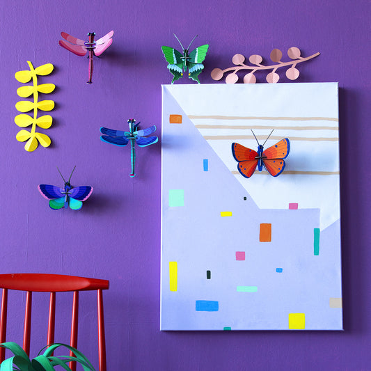 Pequeño Insecto - Ruby Dragonfly